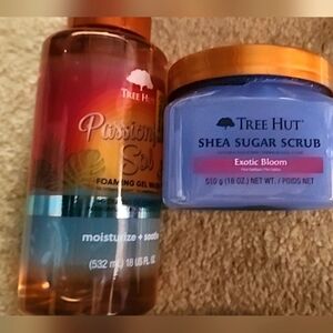Bnwt: Bundle:Treehut Skincare Passion Fruit Foaming Gel & Shea Sugar Scrub Set.